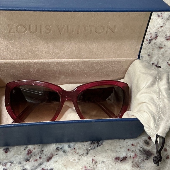 Authentic Louis Vuitton Sunglasses - Picture 1 of 6